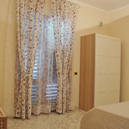 Paestum Rosae Bed & Breakfast Exterior photo